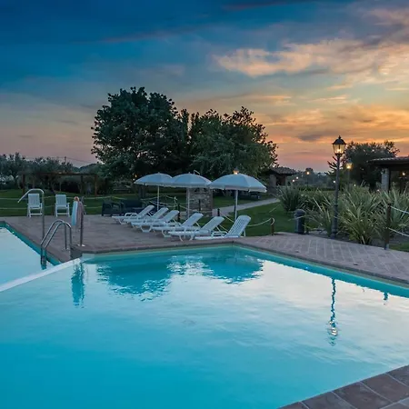 坎迪克圣弗朗西斯ii农庄酒店 Palazzo (Umbria)