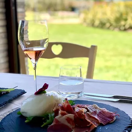 坎迪克圣弗朗西斯ii农庄酒店 Palazzo (Umbria)