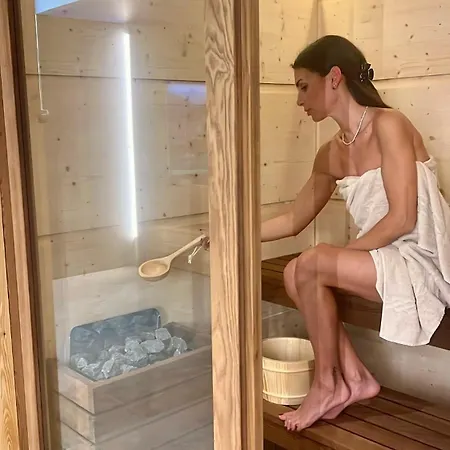 坎迪克圣弗朗西斯ii农庄酒店 * Palazzo (Umbria)